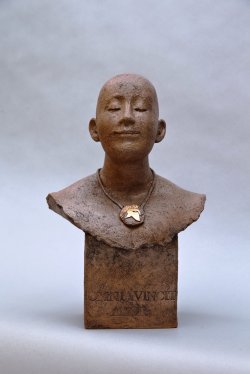 Muž na krku  -  A Man Around The Neck  (43 cm)